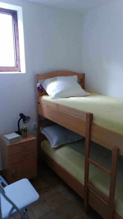 Studio Apartment Jadranko Duga Uvala Krnica Kamer foto